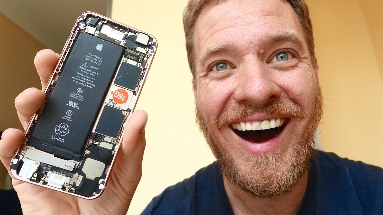 This Guy Built A Working iPhone Out Of $300 In Spare Parts